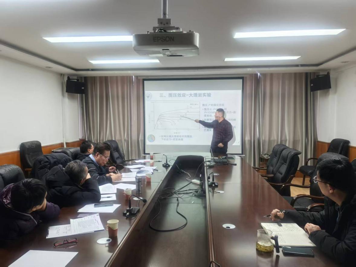 a99b20f44d732d512bf300853713432