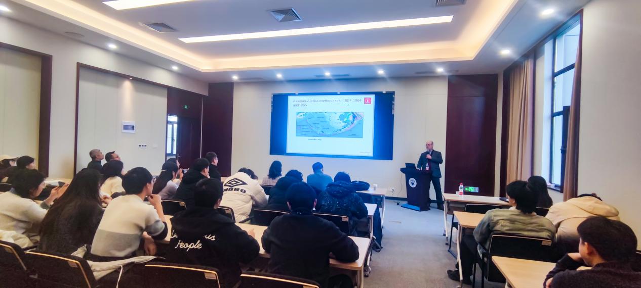 9648dcfc01ee596306e4ef45ad4ce54f